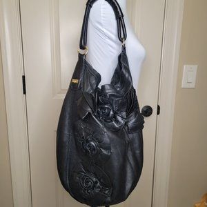 Valentino Garavani Rose Vertigo Hobo Shoulder Handbag Black Calfskin Leather
